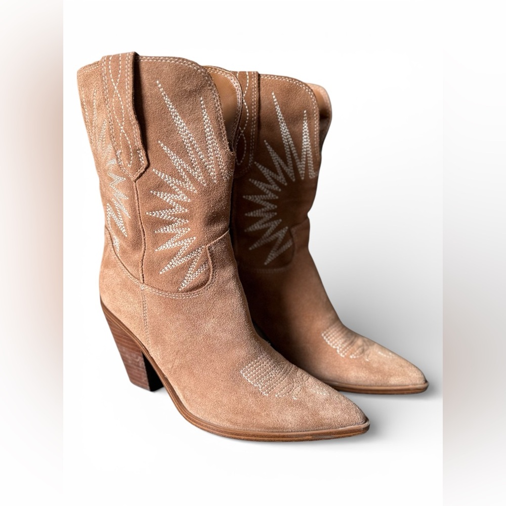 Marc Fisher Tan Suede Western Boots 6.5M Embroidered Cowboy Booties